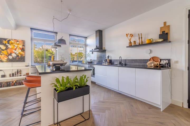 Foto 4 van Burg Grothestraat 53-E