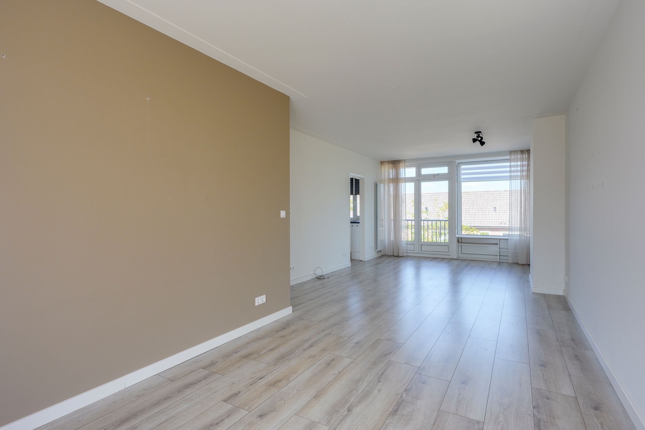 Photo 9 of Kuyperstraat 38