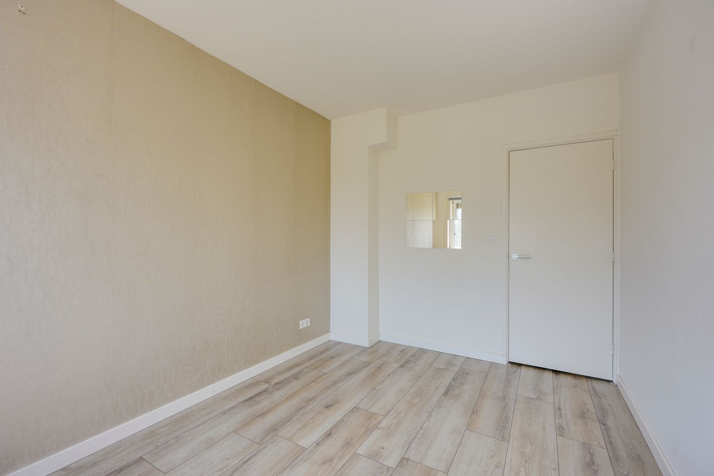 Photo 19 of Kuyperstraat 38