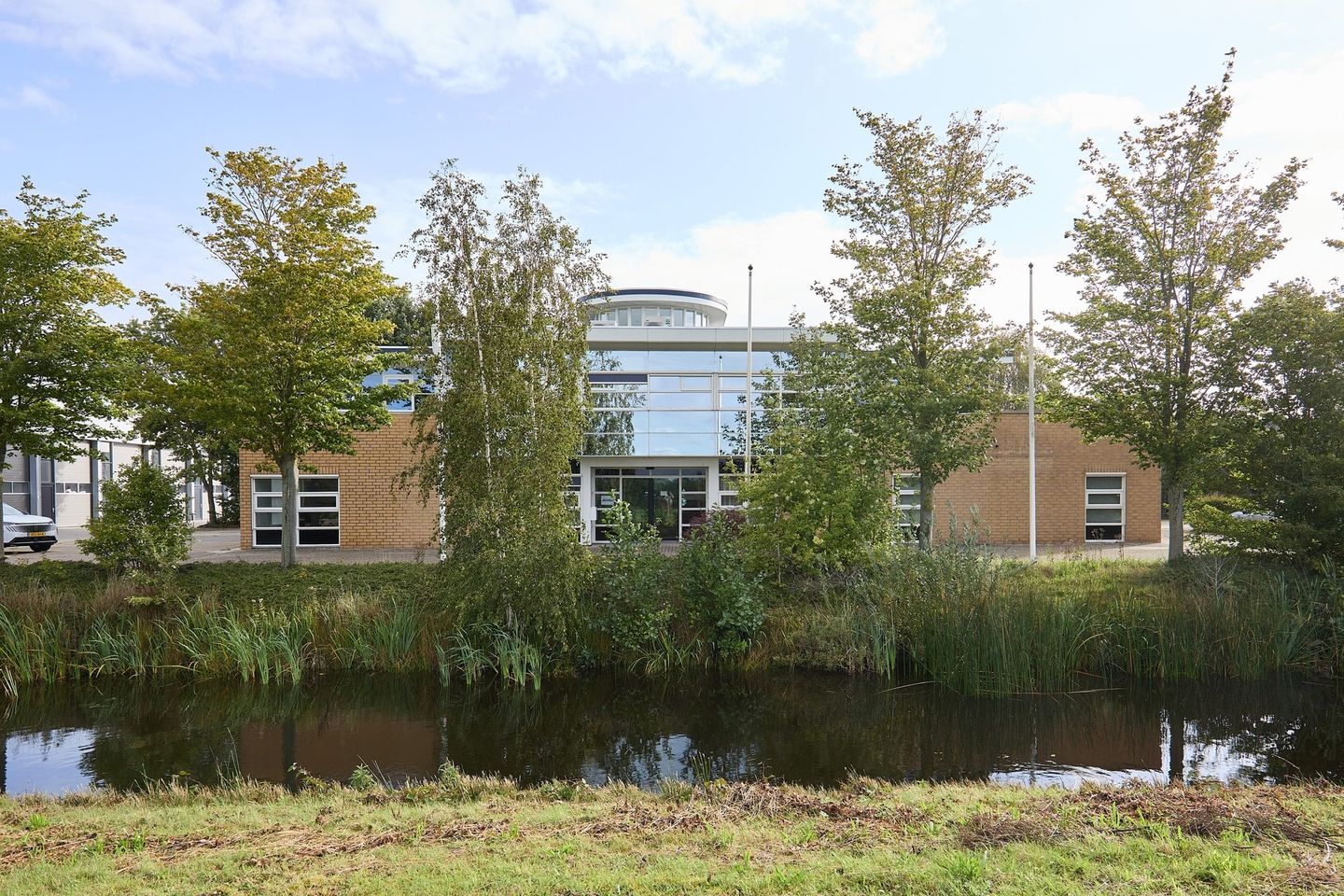 Bekijk foto 5 van Businesspark Friesland-West 45