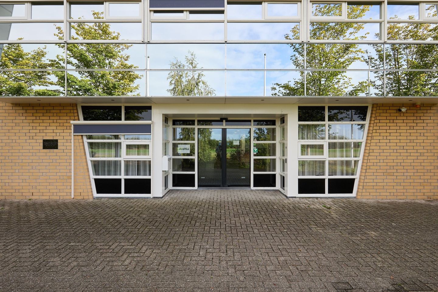 Bekijk foto 2 van Businesspark Friesland-West 45