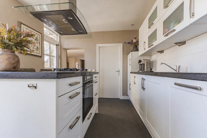 Hoekwoning te koop: Schutsboom 1, Geldrop