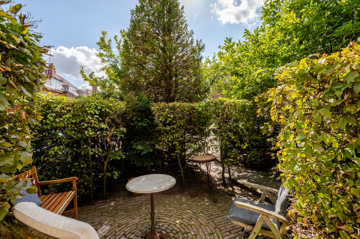 Tussenwoning te koop: Brugsestraat 16, 'S-Gravenhage
