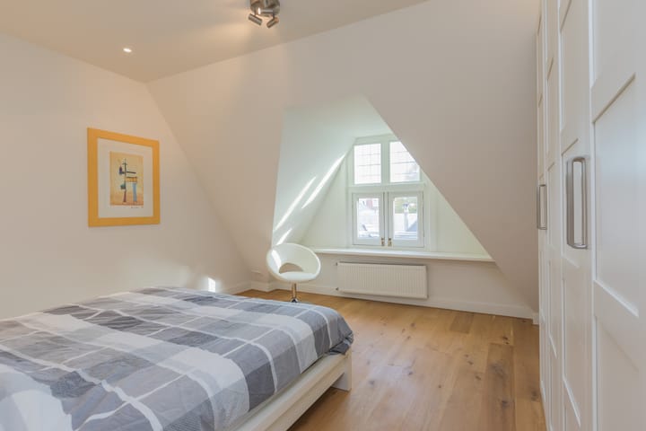Photo 5 of Warmoesstraat 20-B