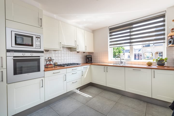 Tussenwoning te koop: Venus 11, Wijk Bij Duurstede