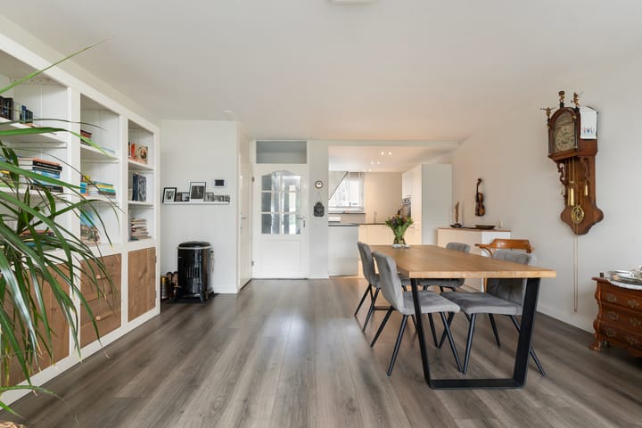Tussenwoning te koop: Couperusstraat 27A, Dordrecht
