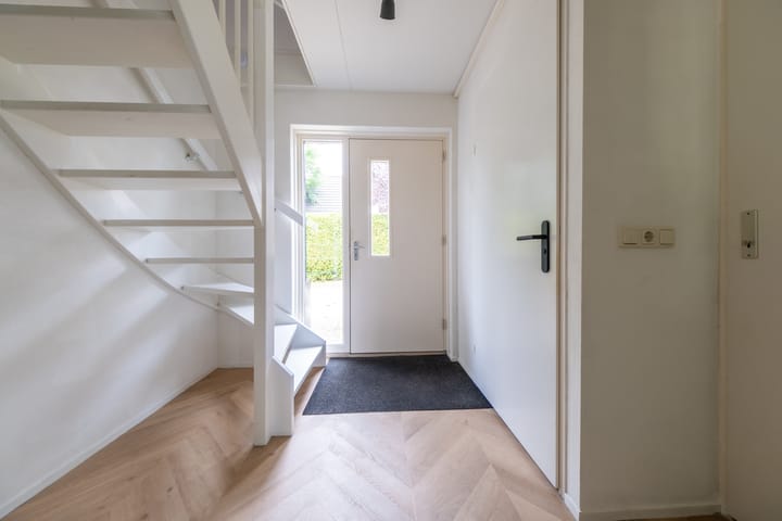 Vrijstaande woning te koop: De Oester 4, Kornhorn