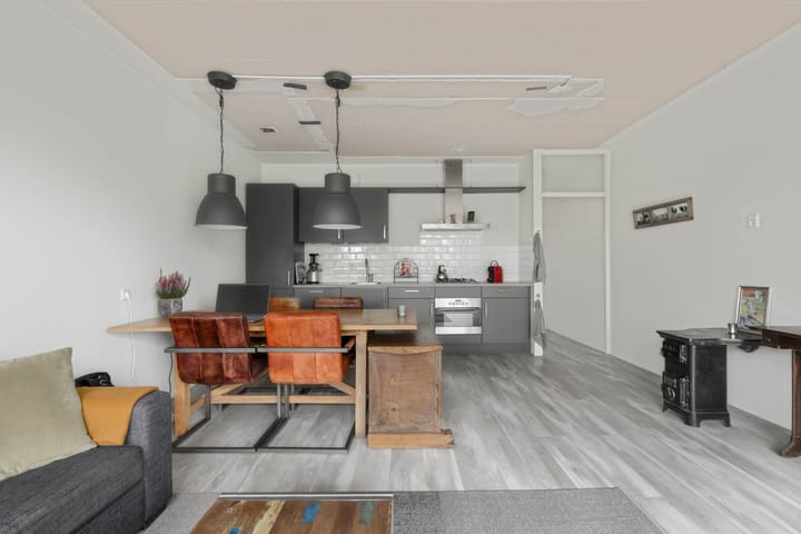 Appartement te koop: Warande 137, Nieuw-Vennep