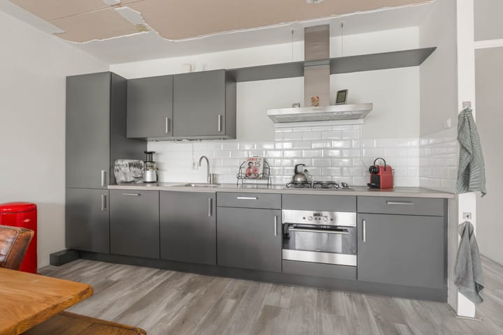 Appartement te koop: Warande 137, Nieuw-Vennep