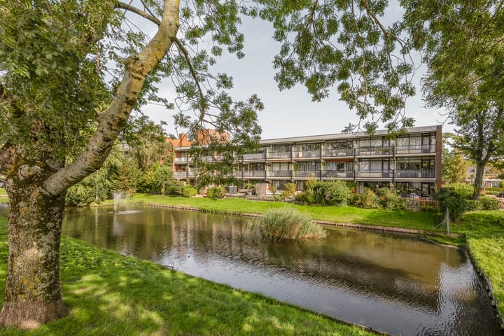 Appartement te koop: Warande 137, Nieuw-Vennep