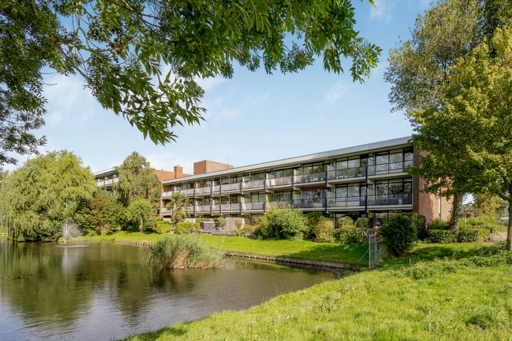 Appartement te koop: Warande 137, Nieuw-Vennep