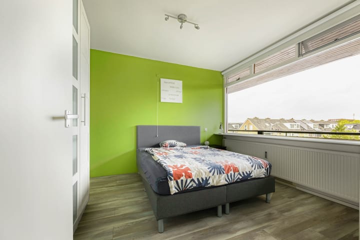 Appartement te koop: Warande 137, Nieuw-Vennep