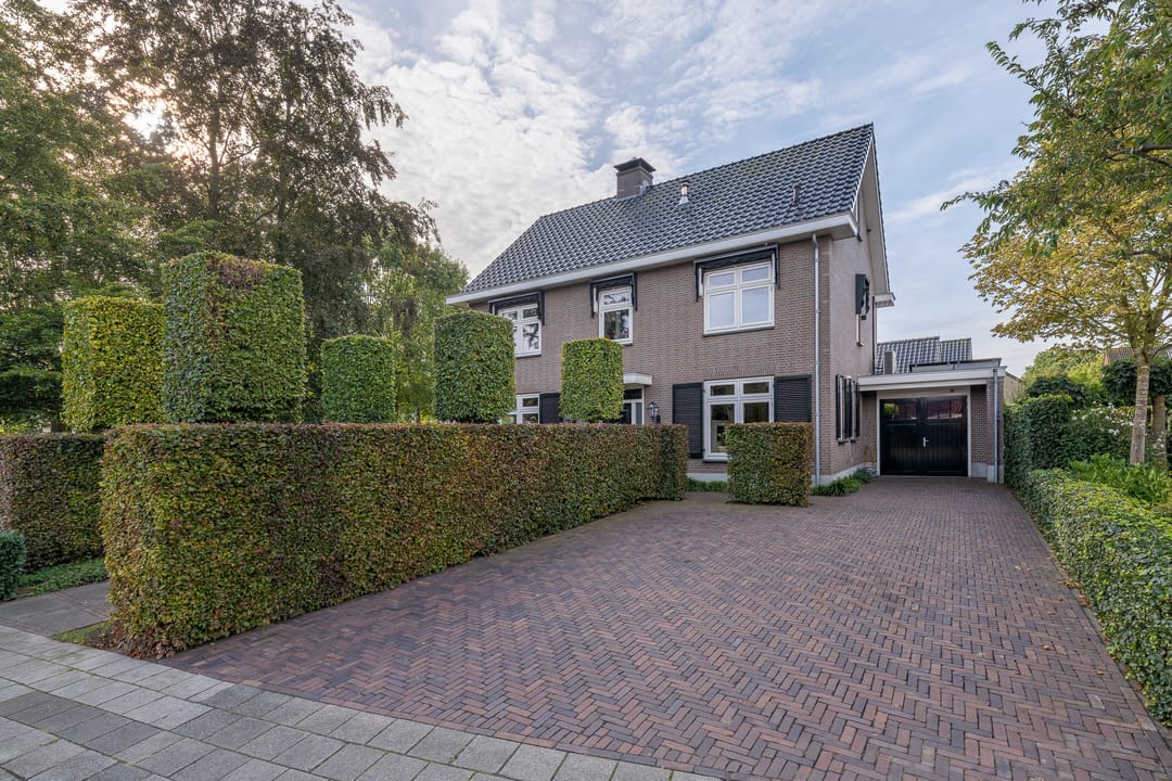 Photo 71 of Van Schothorststraat 1