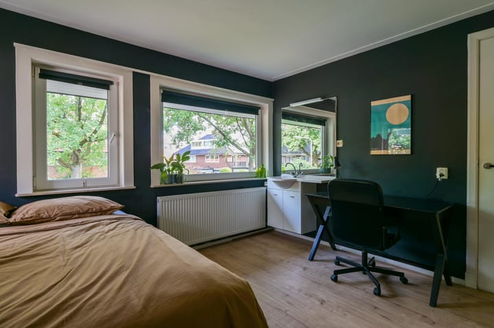 Twee-onder-één-kap te koop: Eikenlaan 27, Zeist