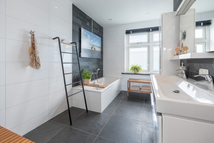 Vrijstaande woning te koop: Van Schothorststraat 1, Barneveld