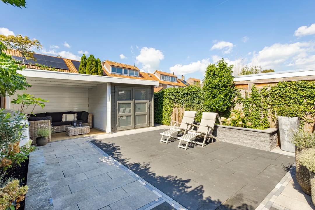Photo 31 of Adama van Scheltemastraat 10