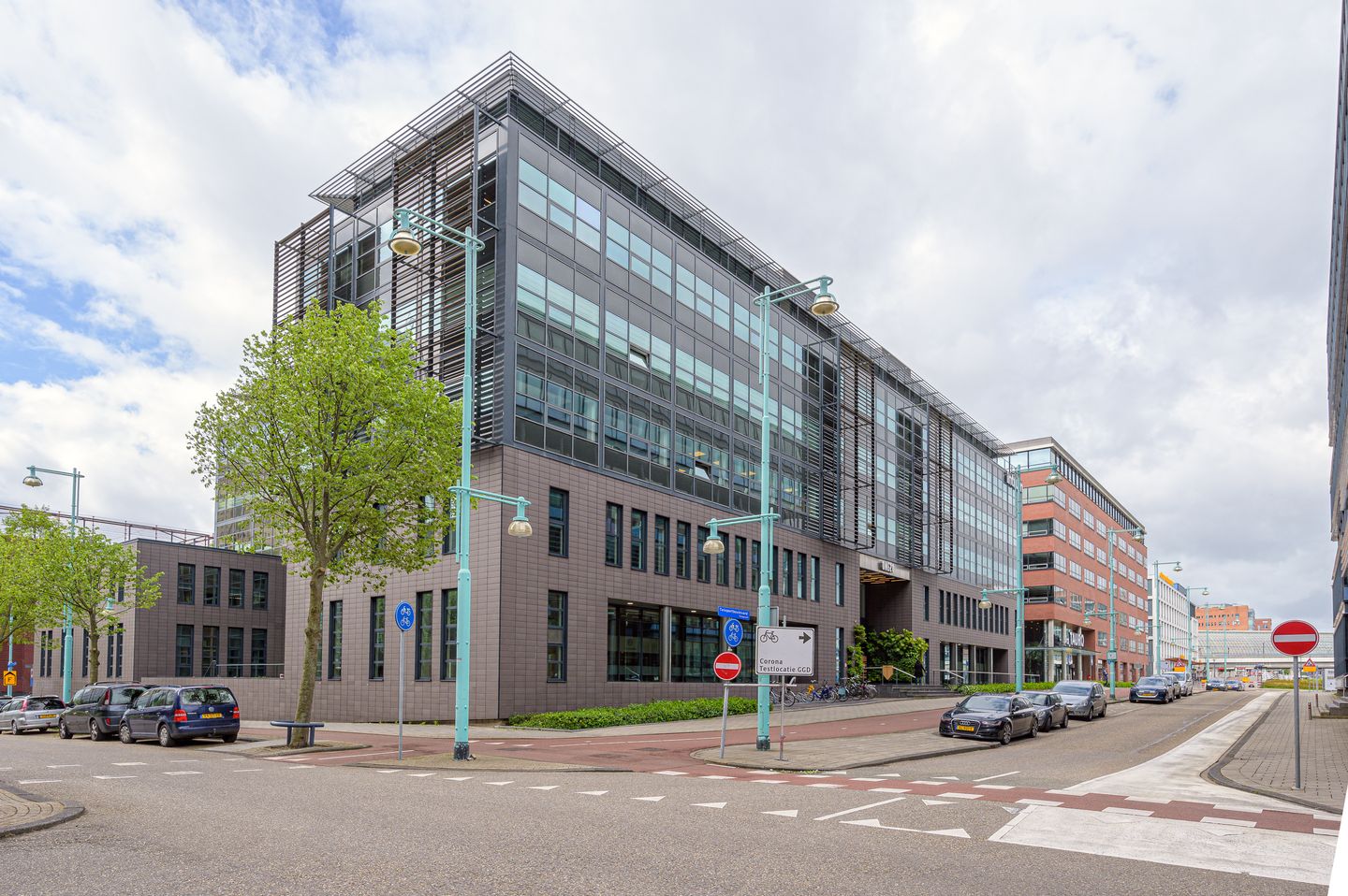Bekijk foto 1 van Teleportboulevard 120