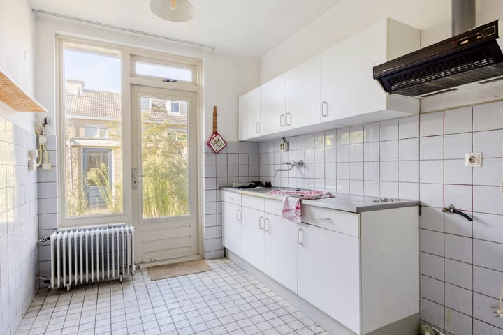 Tussenwoning te koop: Oranje-Bastion 22, Grave