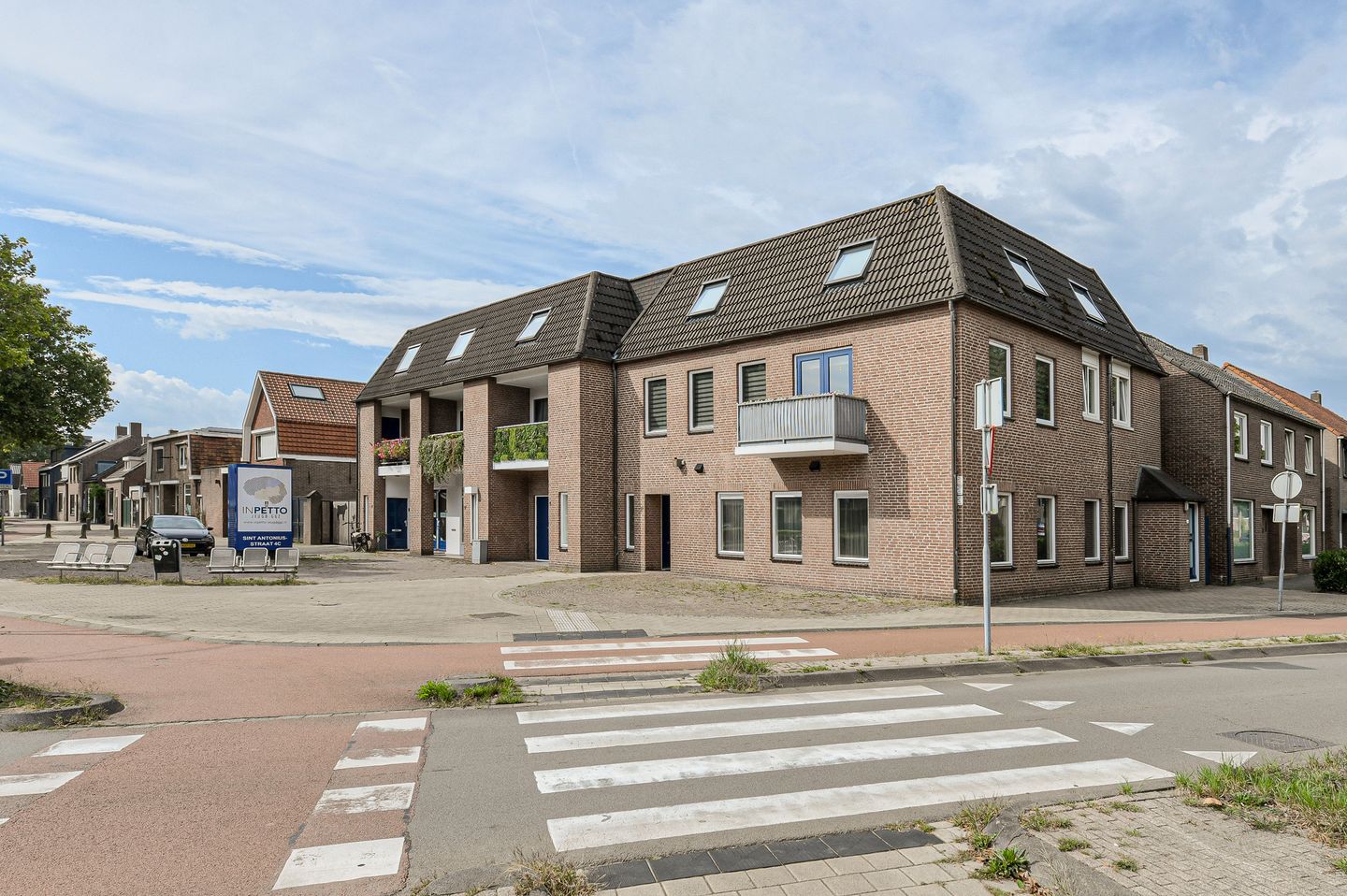Bekijk foto 2 van Sint Antoniusstraat 4