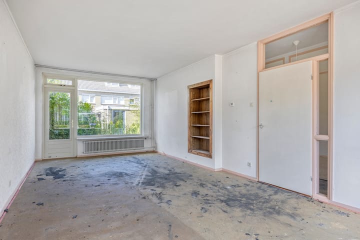 Tussenwoning te koop: Oranje-Bastion 22, Grave