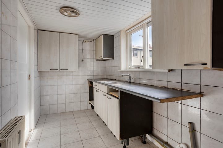 Twee-onder-één-kap te koop: Van der Aastraat 7, Tilburg