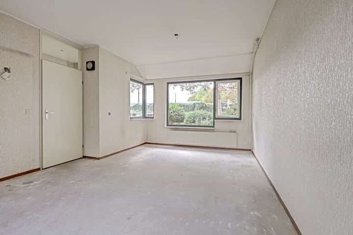 Tussenwoning te koop: Spoorhaag 122, Houten