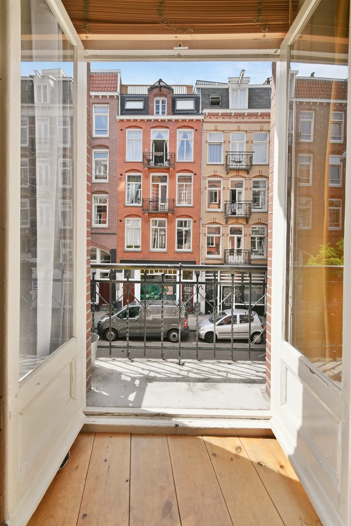 Appartement te koop: Tweede Van der Helststraat 15-1, Amsterdam
