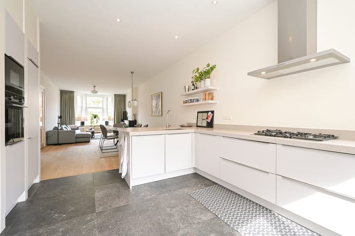 Appartement te koop: Thomsonlaan 192, 'S-Gravenhage