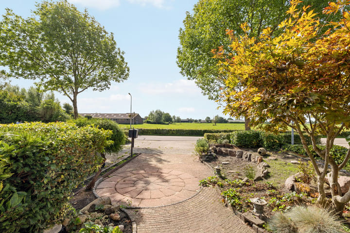 Tussenwoning te koop: Herenweg 74, Ankeveen