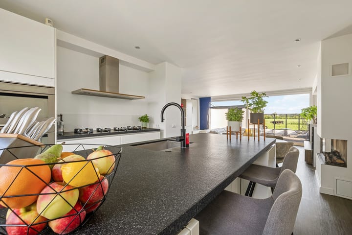 Tussenwoning te koop: Herenweg 74, Ankeveen