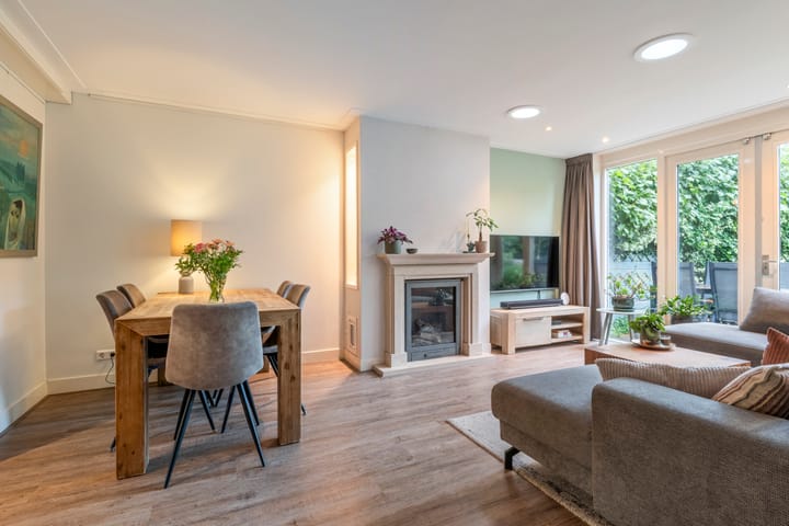 Tussenwoning te koop: Vinkendwarsstraat 14, Hillegom