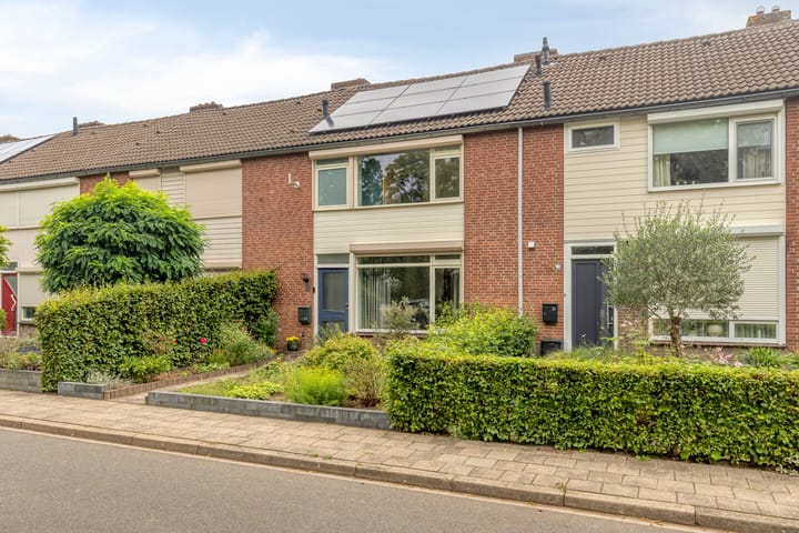 Tussenwoning te koop: Diepenbroekstraat 19, Wehl