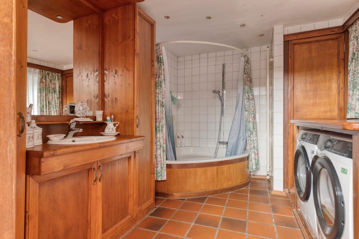 Twee-onder-één-kap te koop: Dorpsstraat 52, Graauw