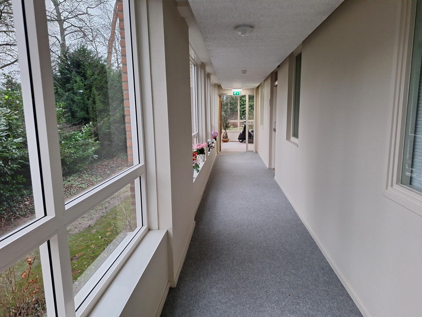 Foto 19 van Bloemendalsweg 13-F17