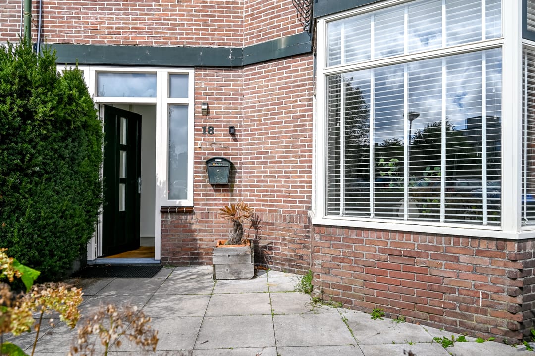 Photo 41 of Oosterduinplein 18