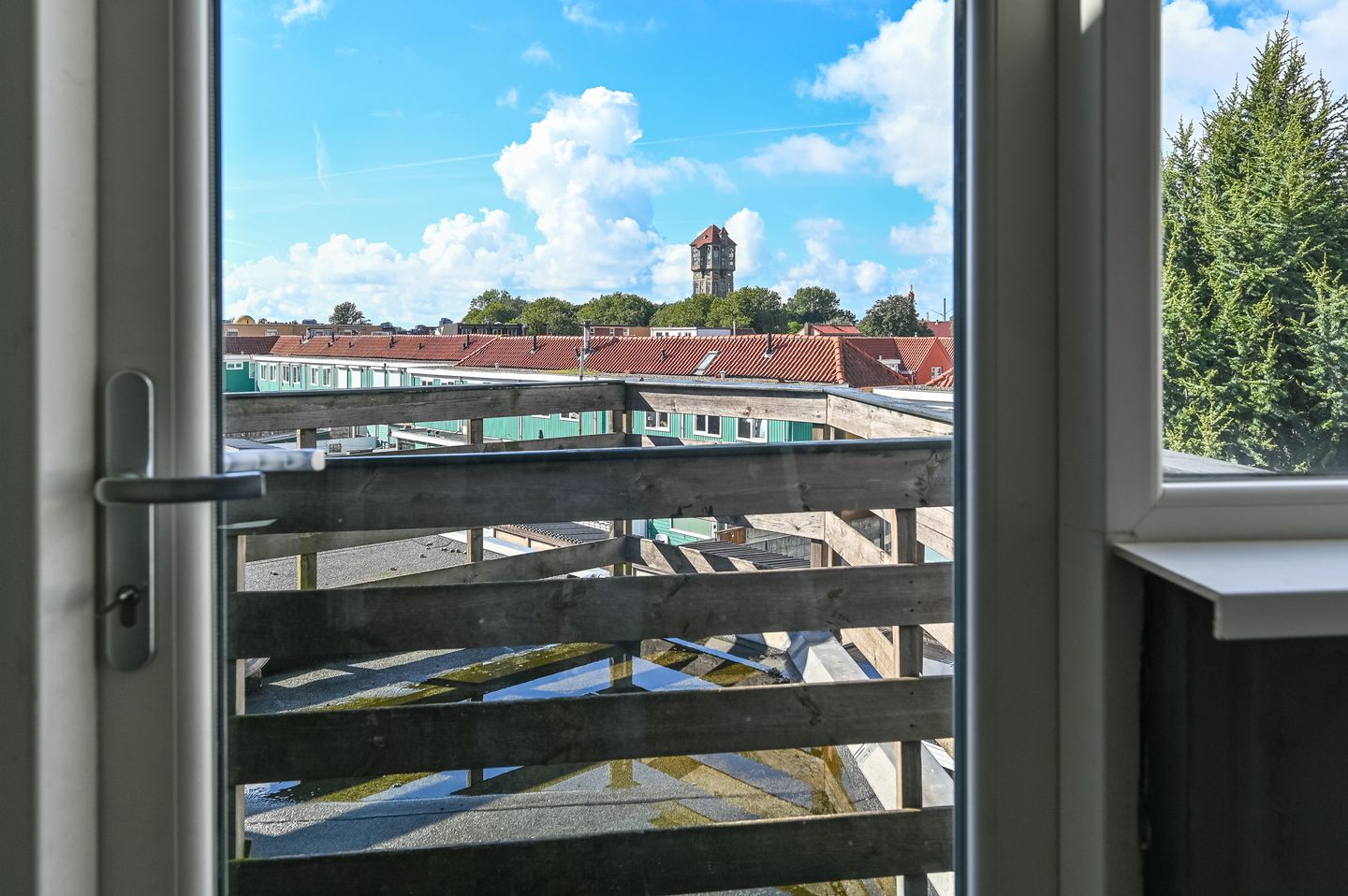 Photo 35 of Oosterduinplein 18