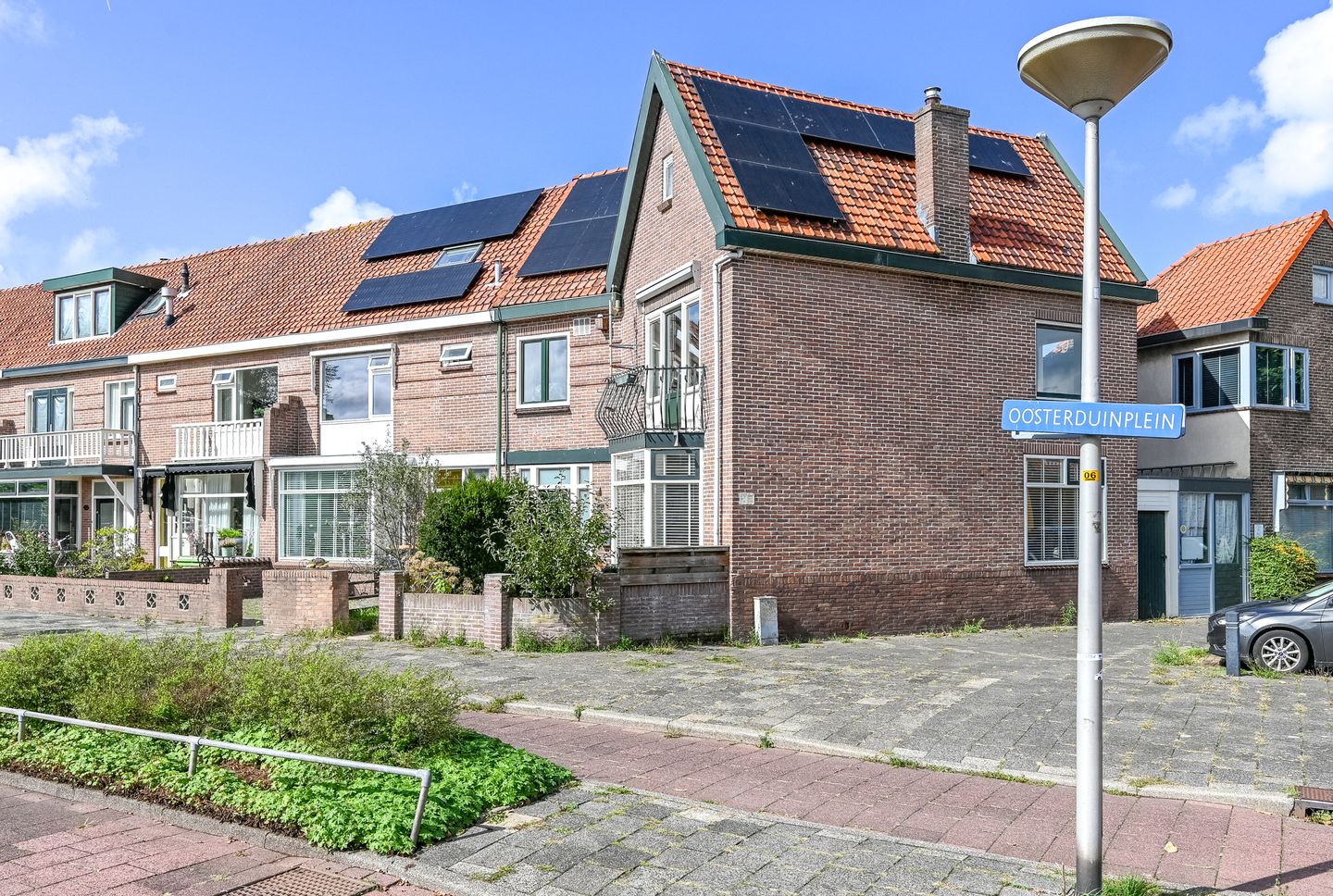 Photo 44 of Oosterduinplein 18