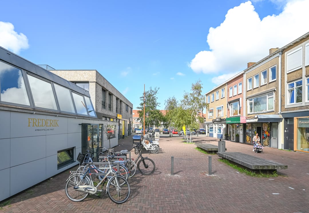 Photo 46 of Oosterduinplein 18