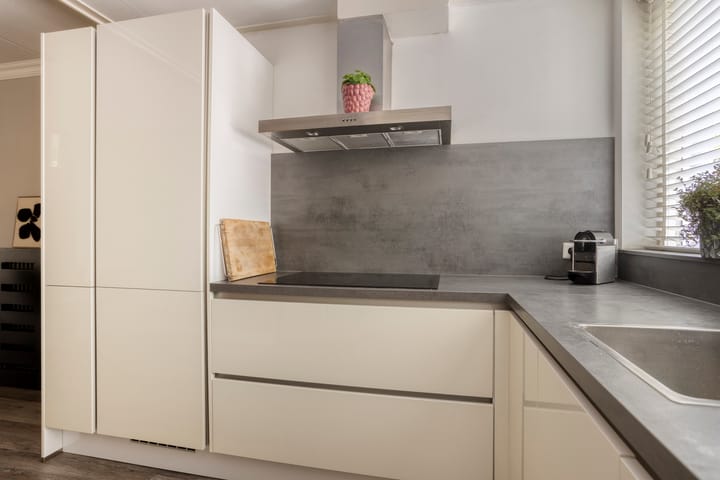 Tussenwoning te koop: henegouwenlaan 25, Oldenzaal