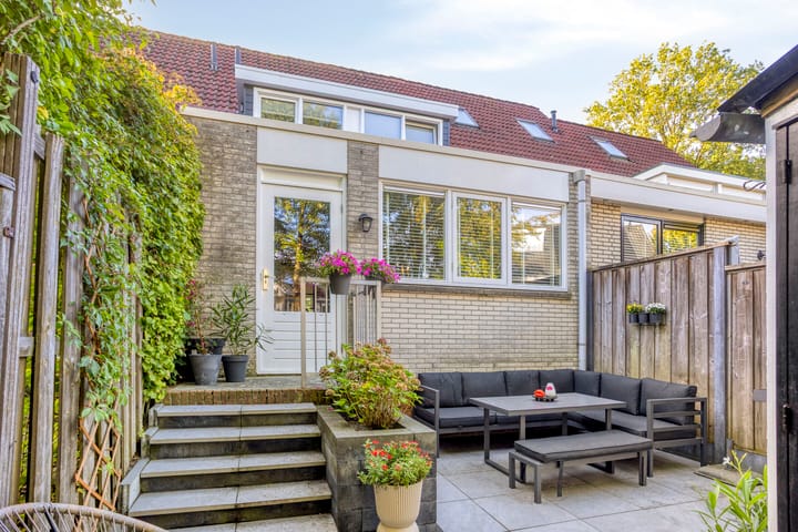 Tussenwoning te koop: henegouwenlaan 25, Oldenzaal