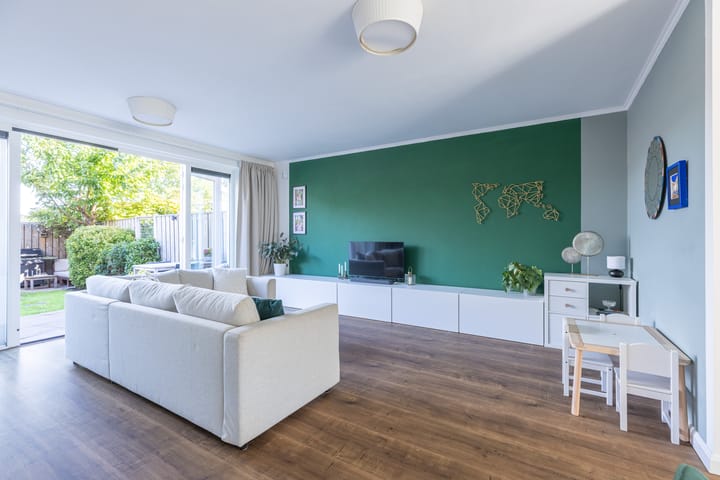 Tussenwoning te koop: Fanny Blankers-Koenstraat 34, Weesp