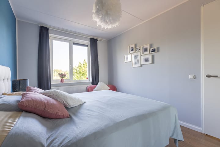 Tussenwoning te koop: Fanny Blankers-Koenstraat 34, Weesp