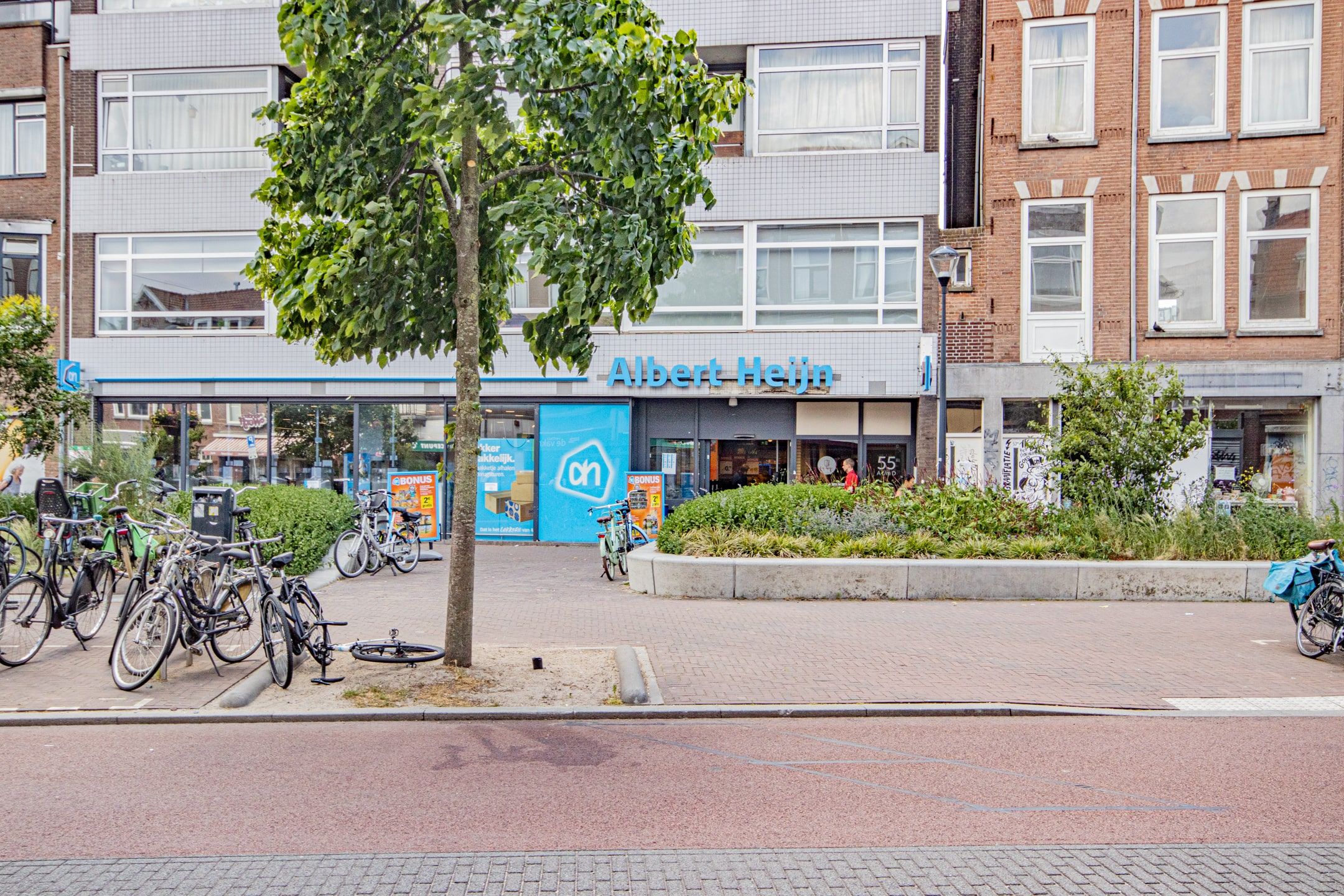Photo 27 of Bloemstraat 75
