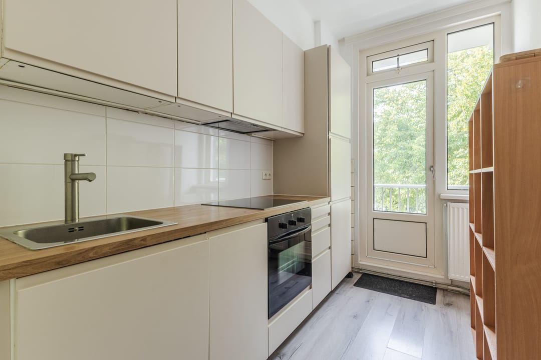 Photo 11 of Burgemeester Fockstraat 170-1