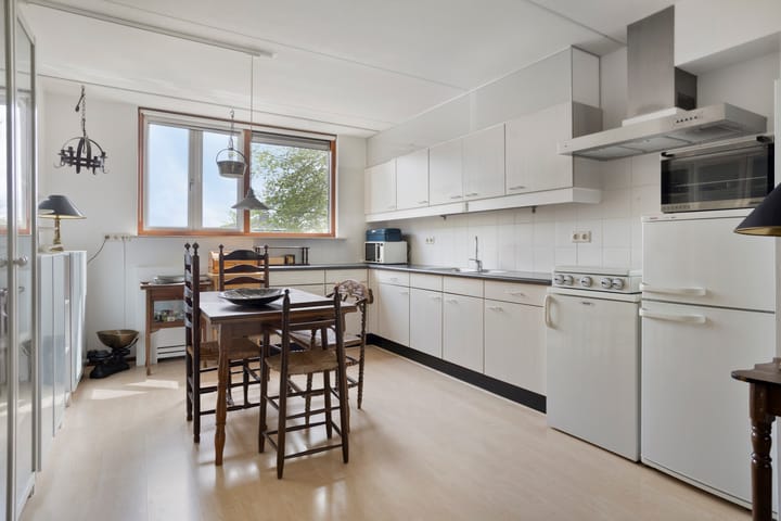 Tussenwoning te koop: Nienoordshaven 19, Leek