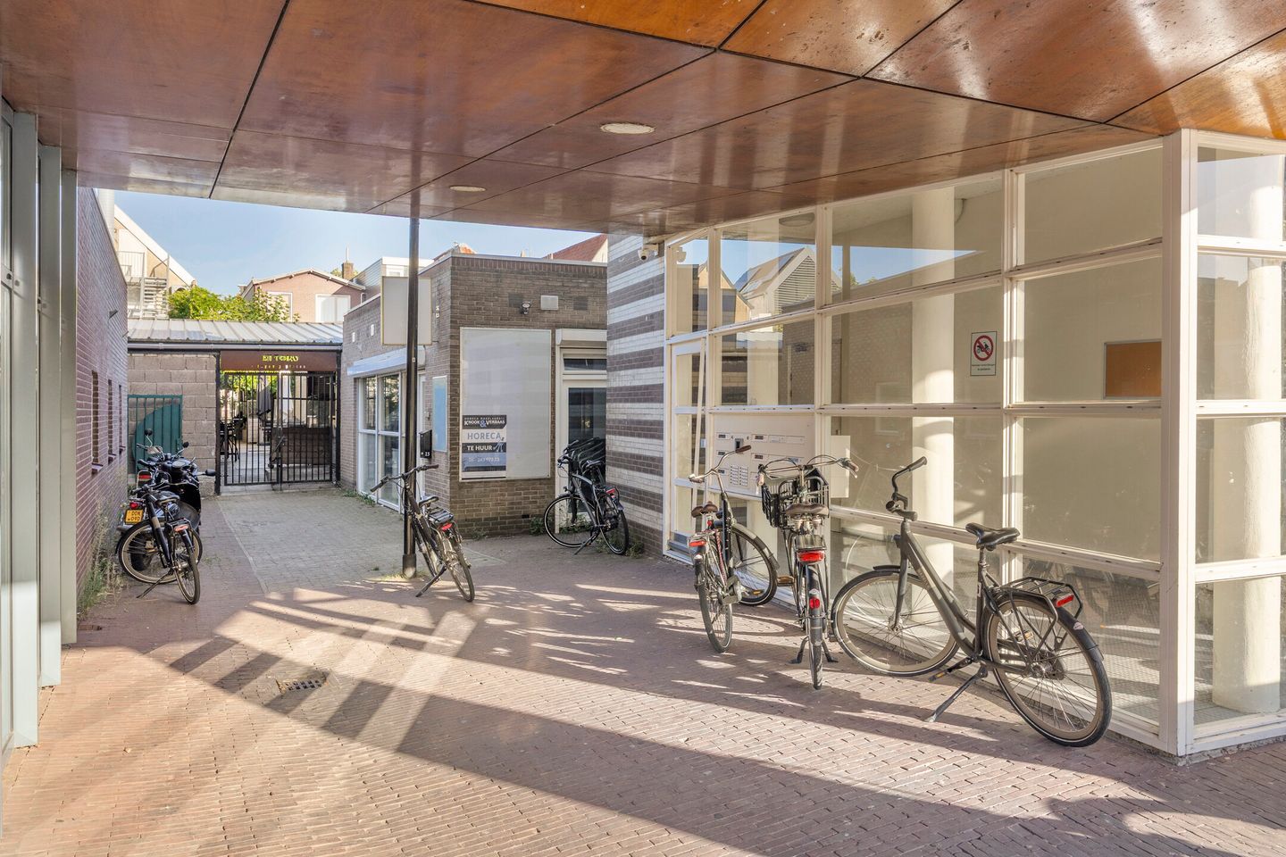 Foto 4 van Vierwiekenplein 6