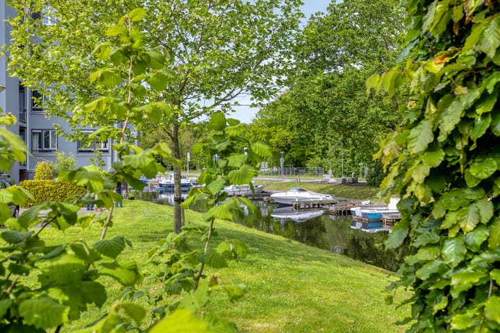 Tussenwoning te koop: Nienoordshaven 19, Leek