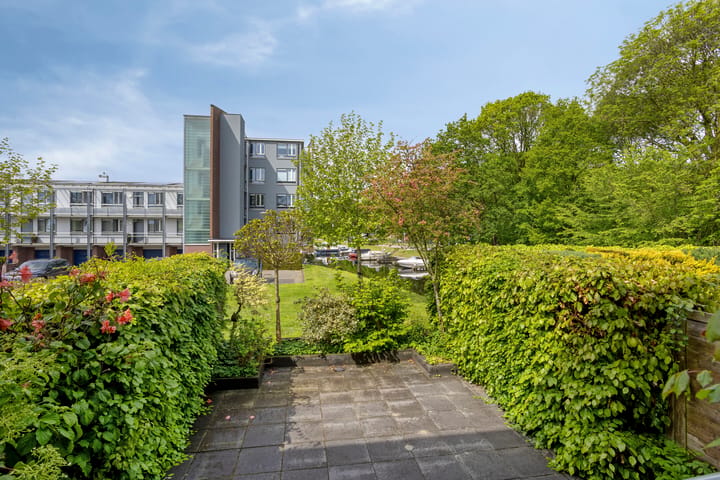 Tussenwoning te koop: Nienoordshaven 19, Leek