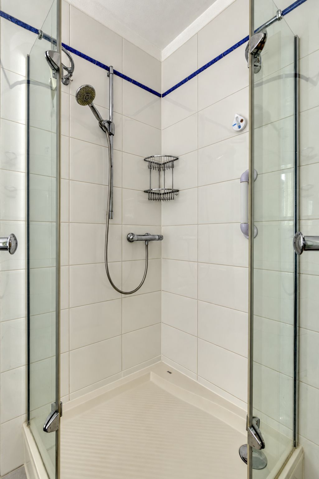 Photo 37 of Dorpsstraat LK 23