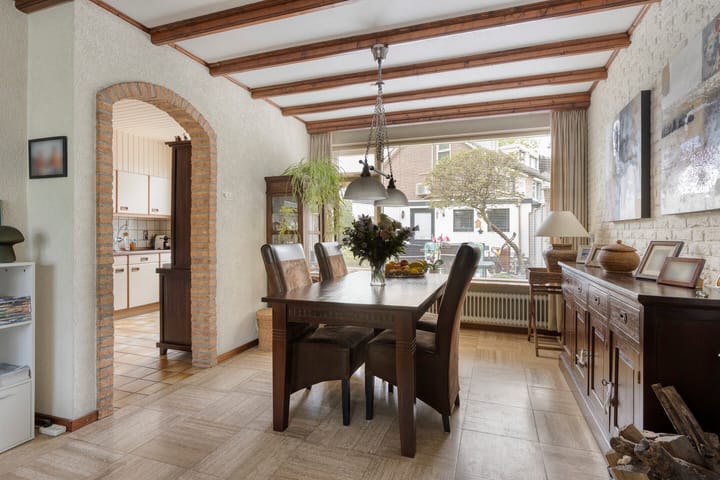 Tussenwoning te koop: Alsemlaan 21, Waalre